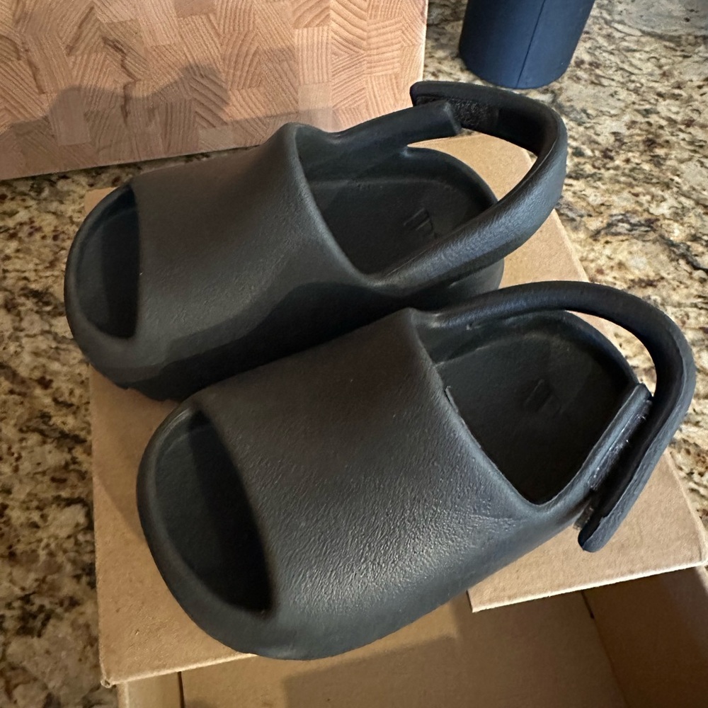 Adidas Black Foam Sandals Lightweight Waterproof